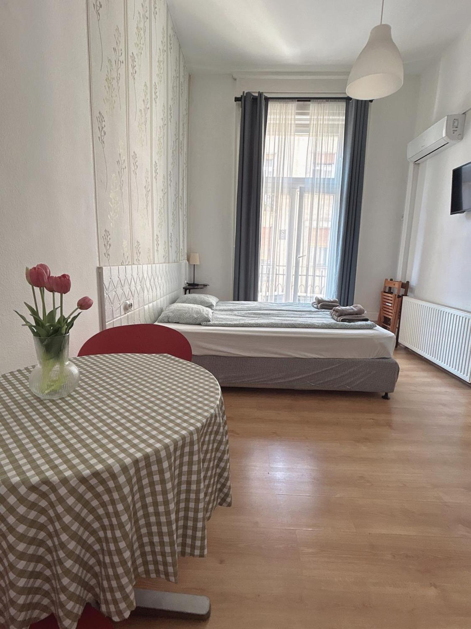 11# Sunflower Cozy Apartment Budapešť Exteriér fotografie
